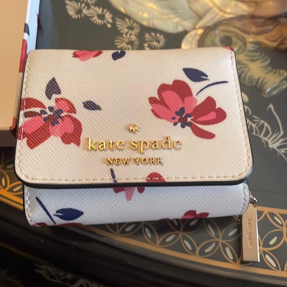 Kate Spade New York wallet